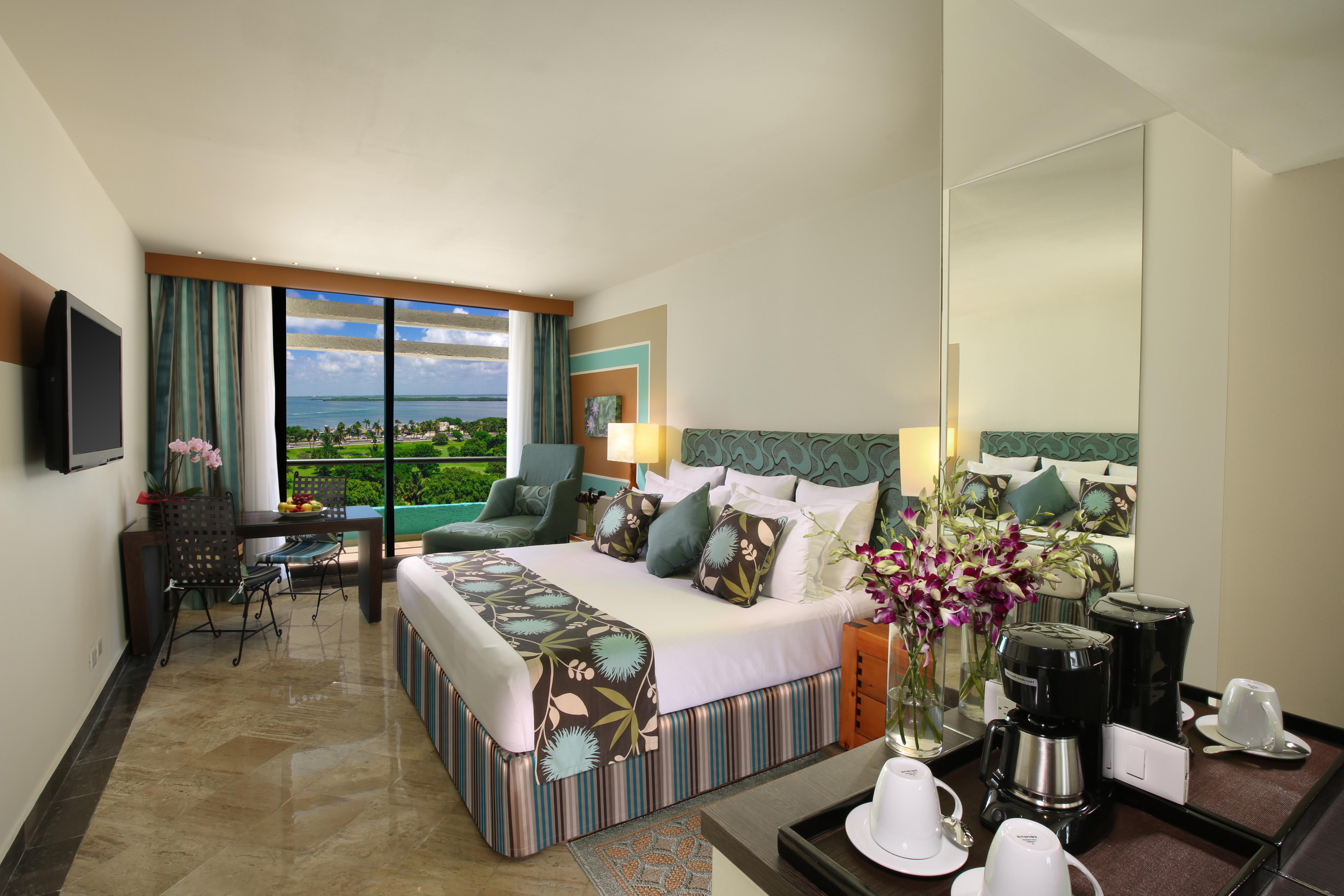 The Pyramid Cancun By Oasis Extérieur photo A room at the Hard Rock Hotel