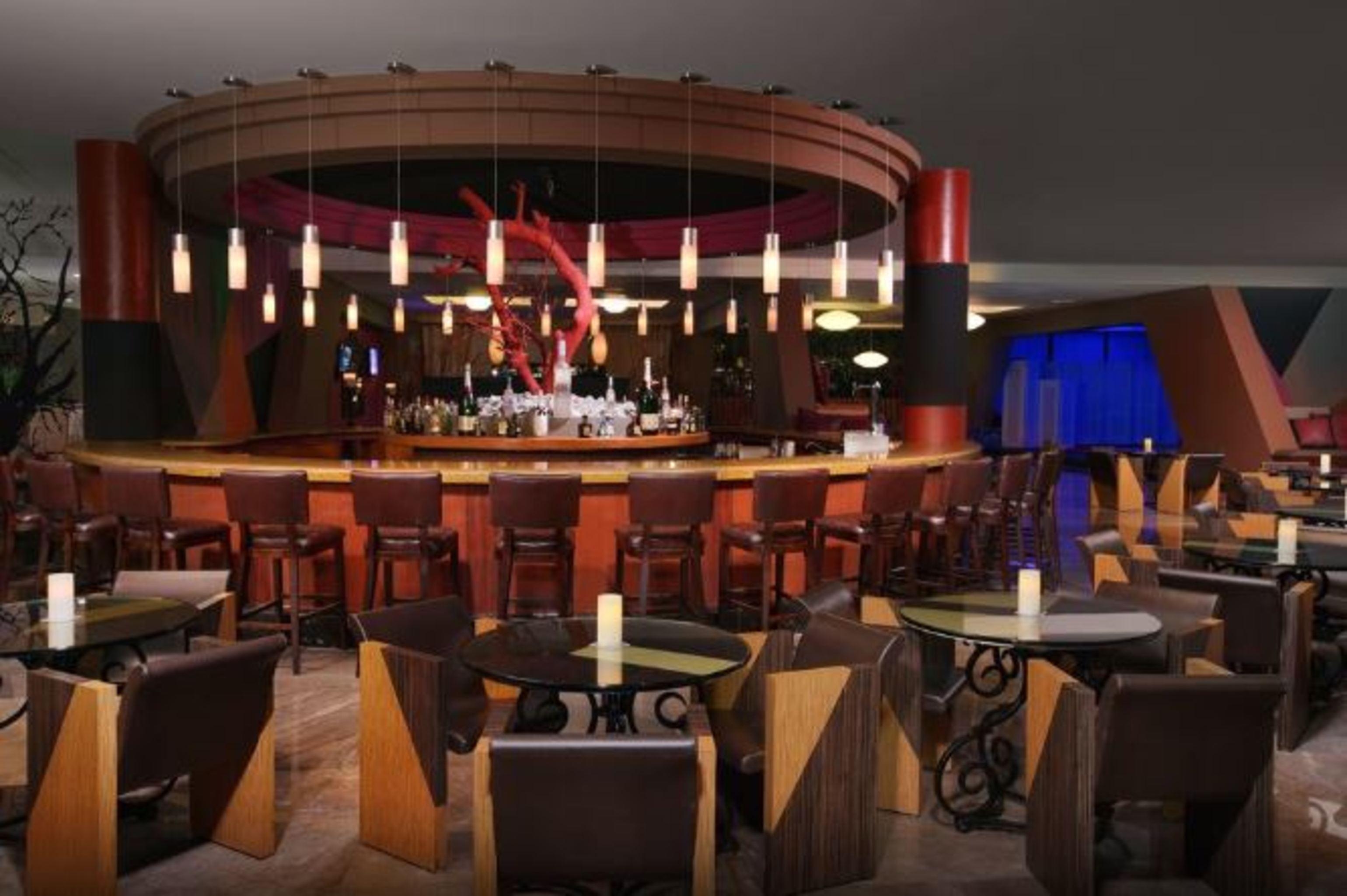The Pyramid Cancun By Oasis Extérieur photo The bar at the Mirage