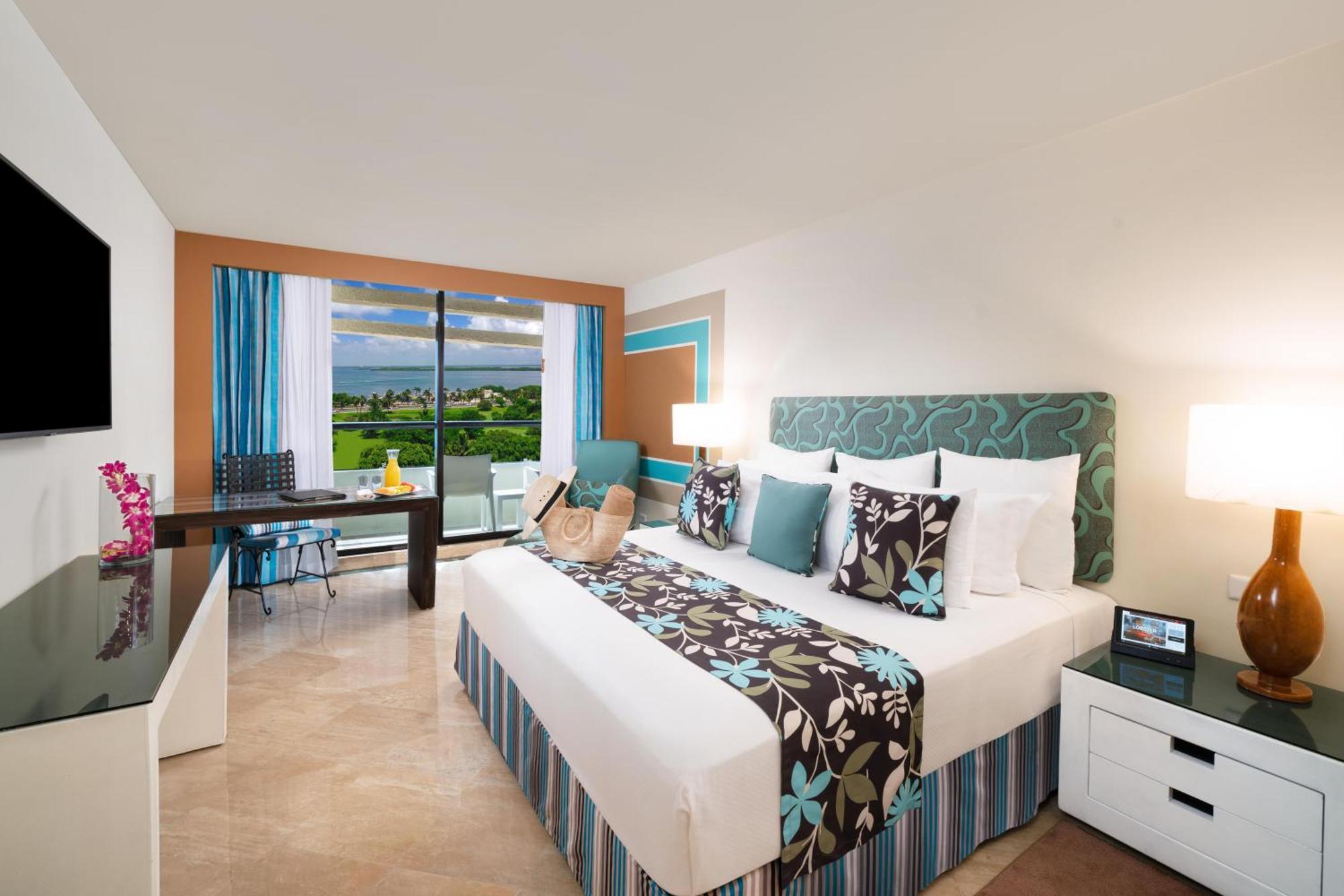 The Pyramid Cancun By Oasis Extérieur photo Junior Suite