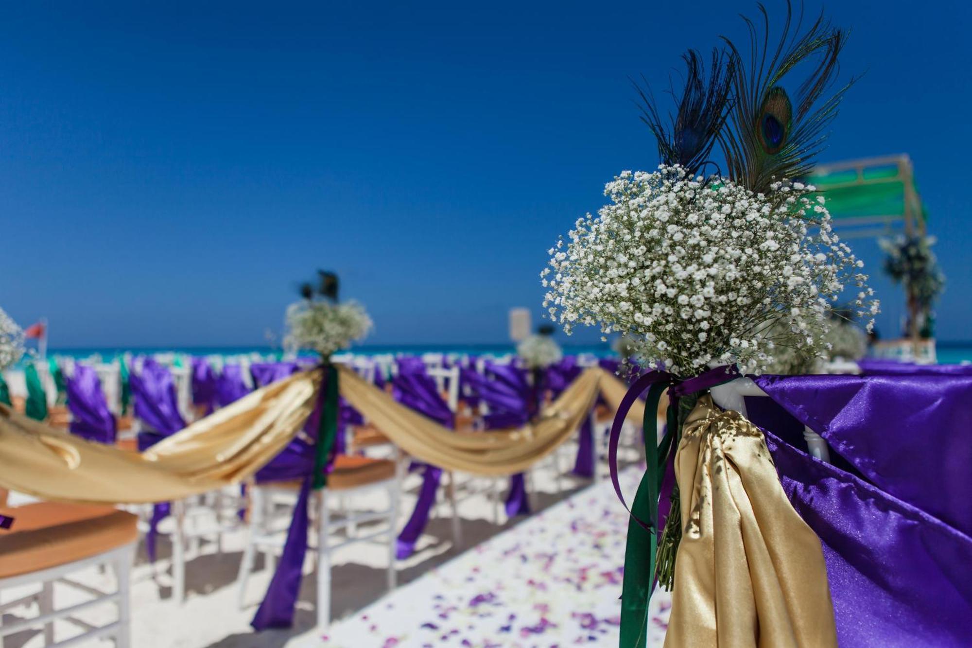 The Pyramid Cancun By Oasis Extérieur photo A beach wedding