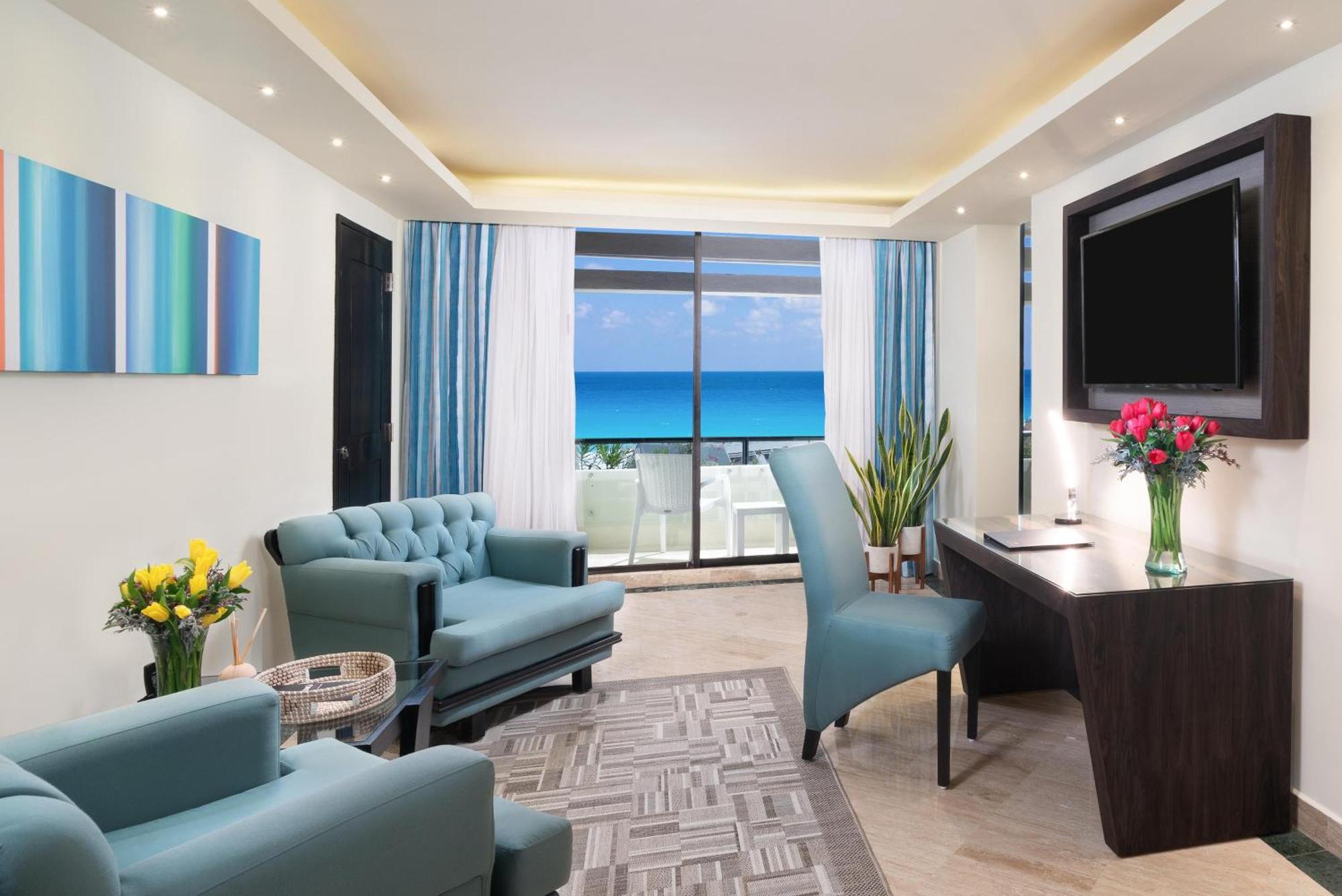 The Pyramid Cancun By Oasis Extérieur photo Junior Suite Ocean View