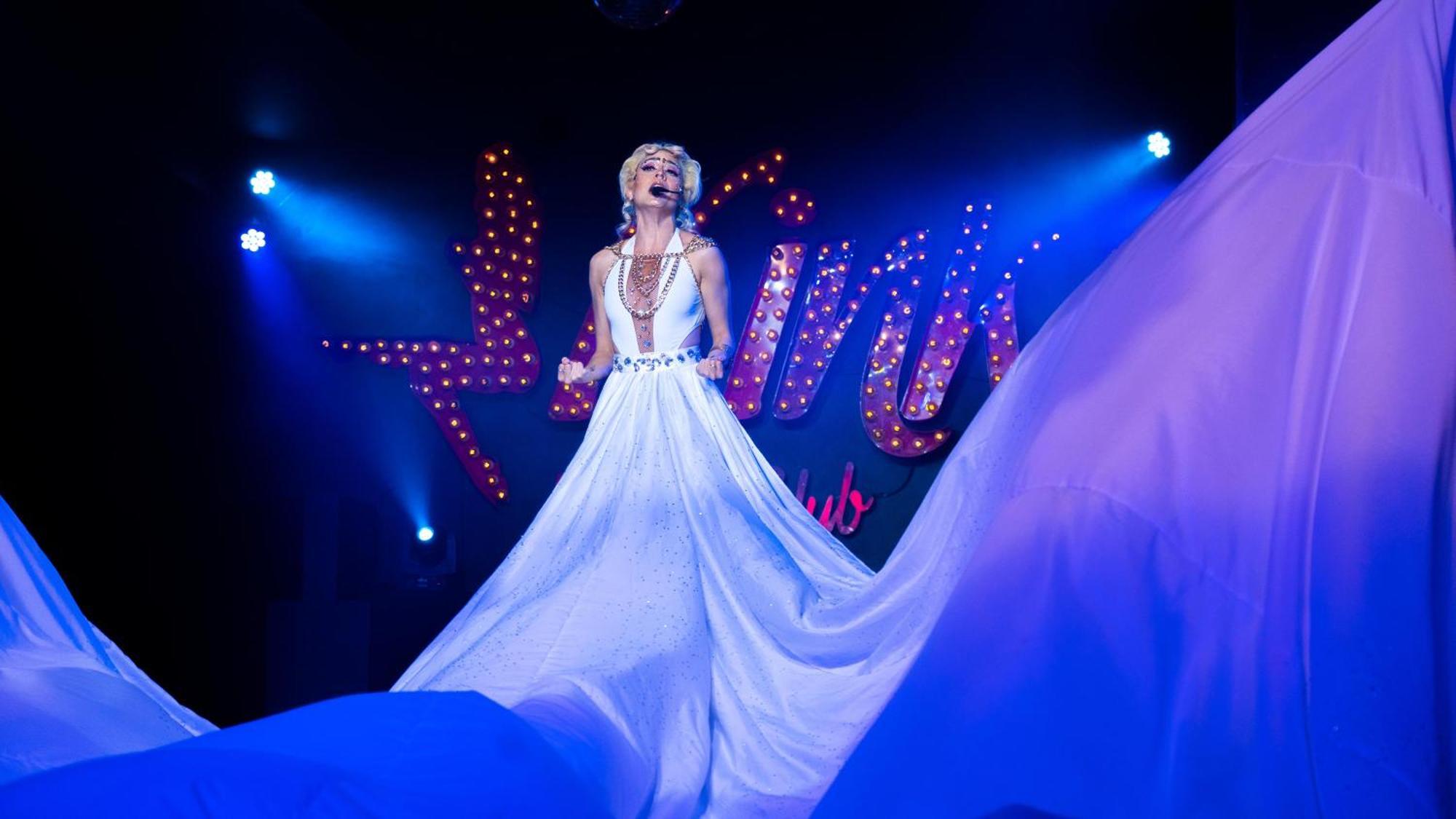 The Pyramid Cancun By Oasis Extérieur photo Anastacia performing in 2014