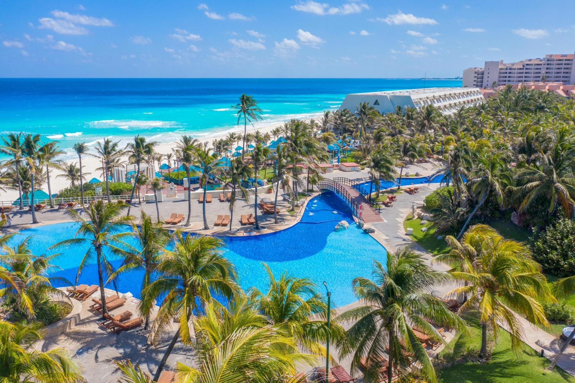 The Pyramid Cancun By Oasis Extérieur photo Cancún